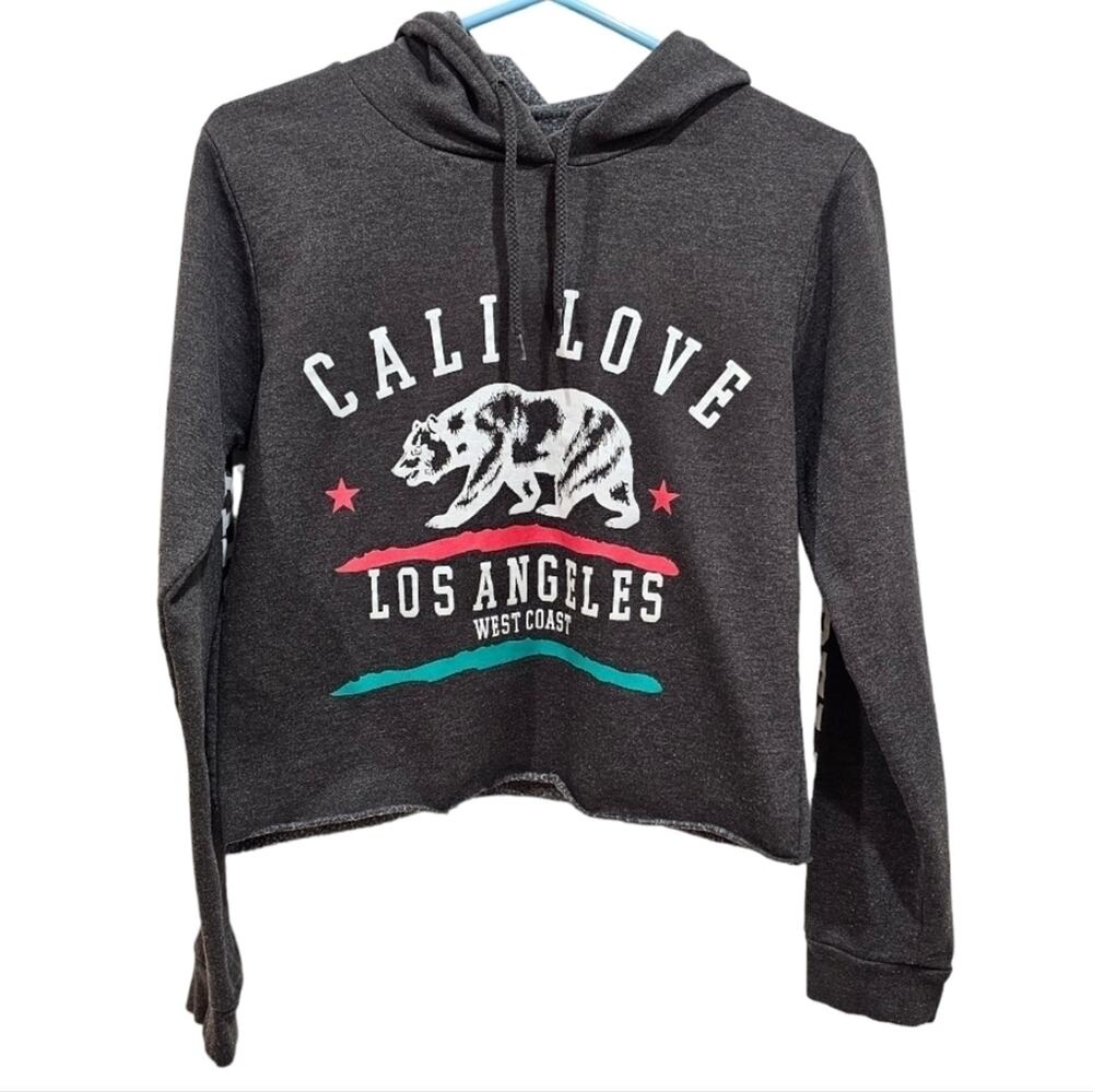 On Fire Cali Love Los Angeles West Coast Long Sleeve Crop Hooded Sweatshirt Med